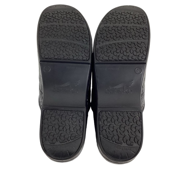 Dansko Professional Tooled Leather Clogs Black - Picture 8 of 12